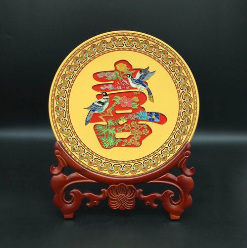 流光溢彩的透明诗篇 玻璃彩雕工艺品系列